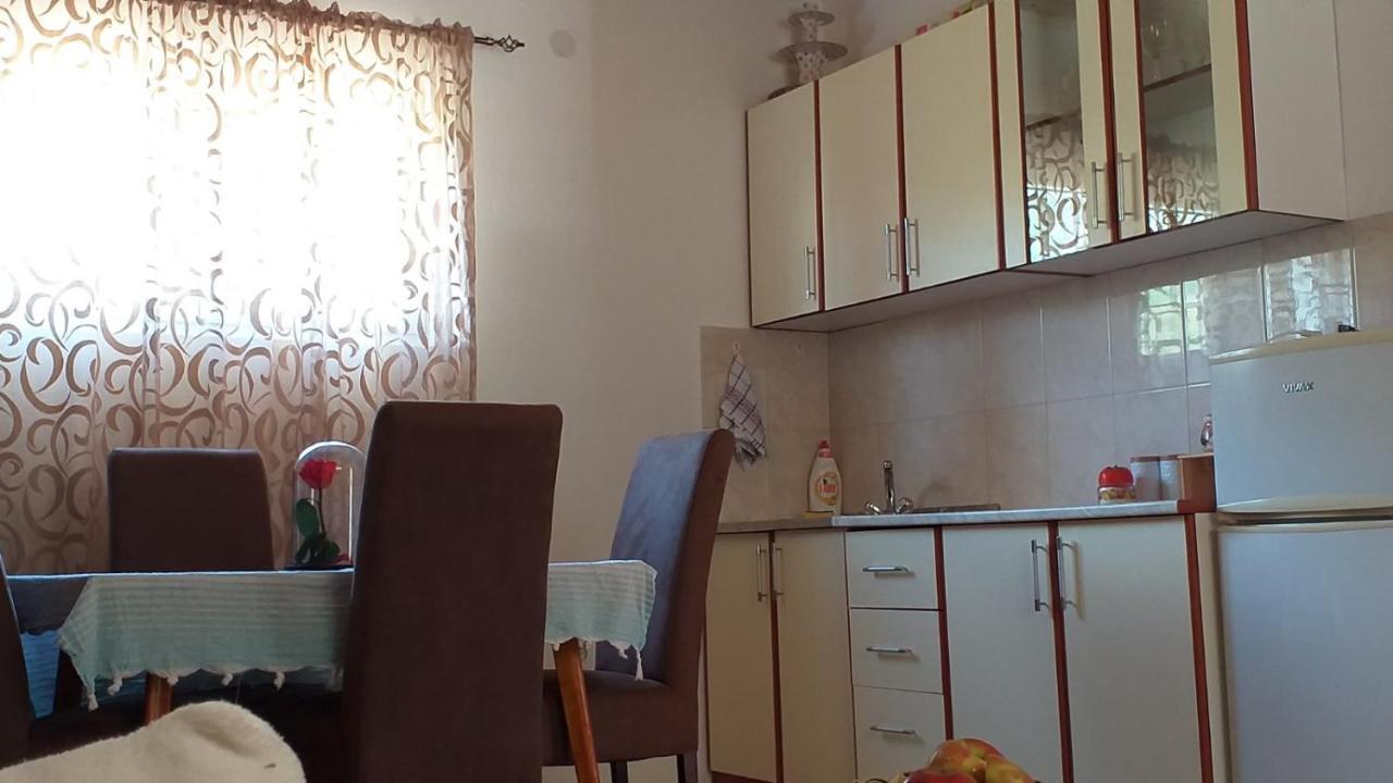 Apartman Vesna Virpazar Eksteriør bilde
